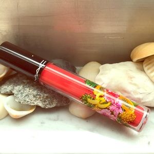 MAC cremesheen in shade “shake shake shake”